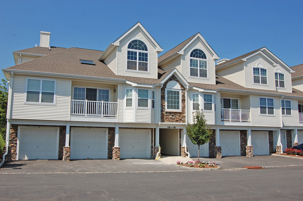 Pondside Manor Condos